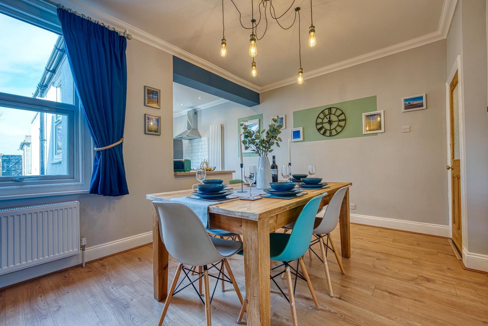 2 Bedrooms Modern, Stunning & Stylish Contractor House, Prime Portsmouth Location With Free Parking Permit, Summer Special Offer!! - By Blue Puffin Stays Ngoại thất bức ảnh