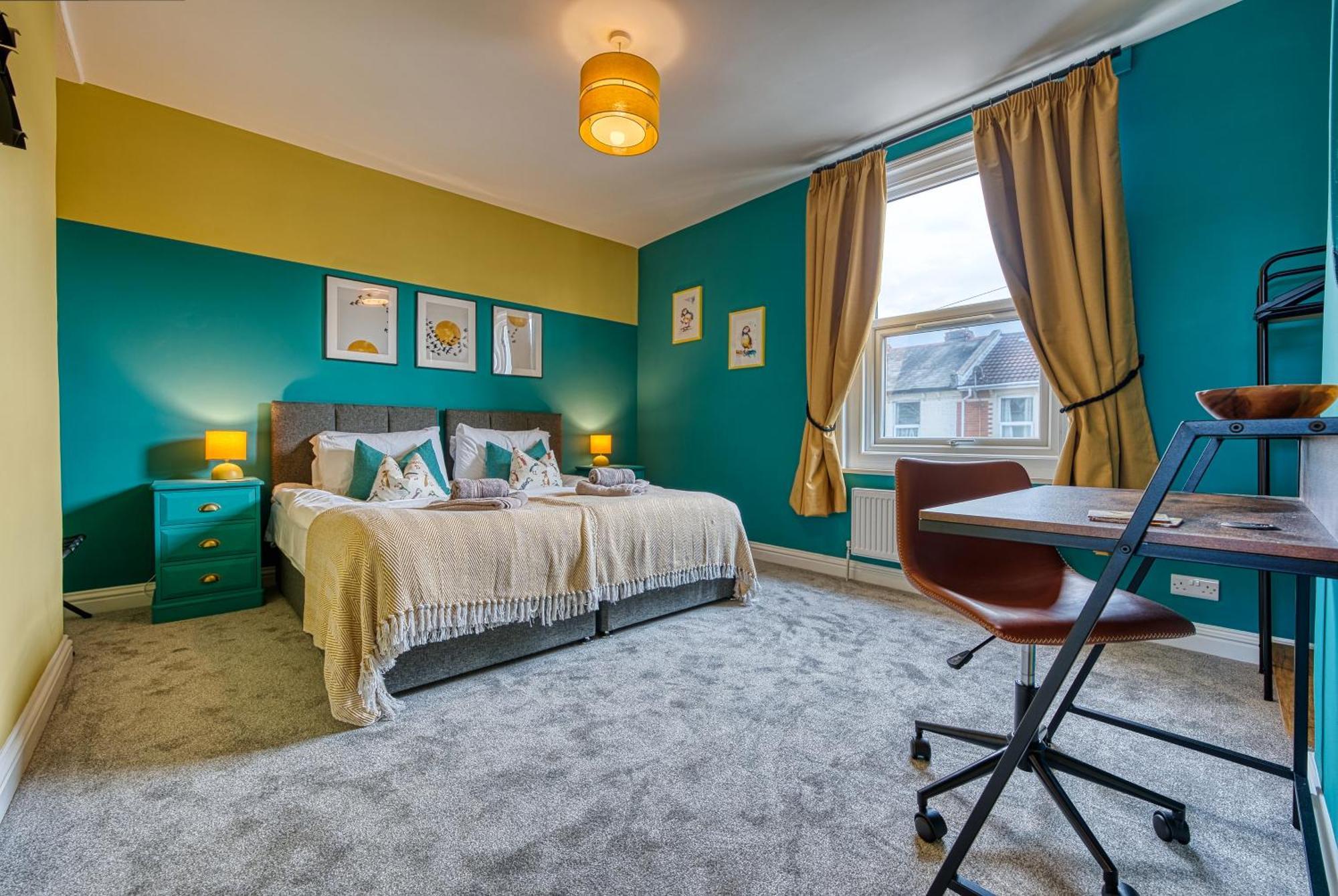 2 Bedrooms Modern, Stunning & Stylish Contractor House, Prime Portsmouth Location With Free Parking Permit, Summer Special Offer!! - By Blue Puffin Stays Ngoại thất bức ảnh